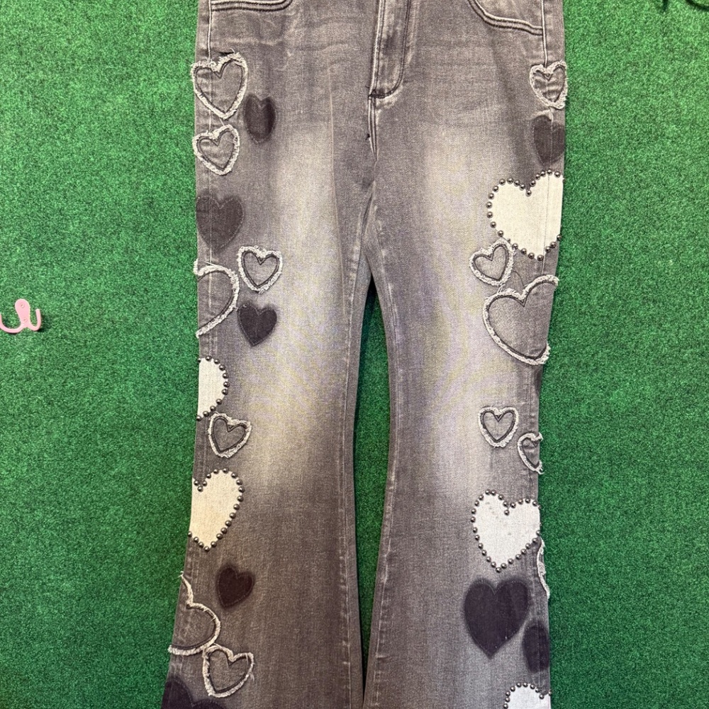 292 Oli & Hali Jeans w/Heart Detail. - Picture 2 of 4